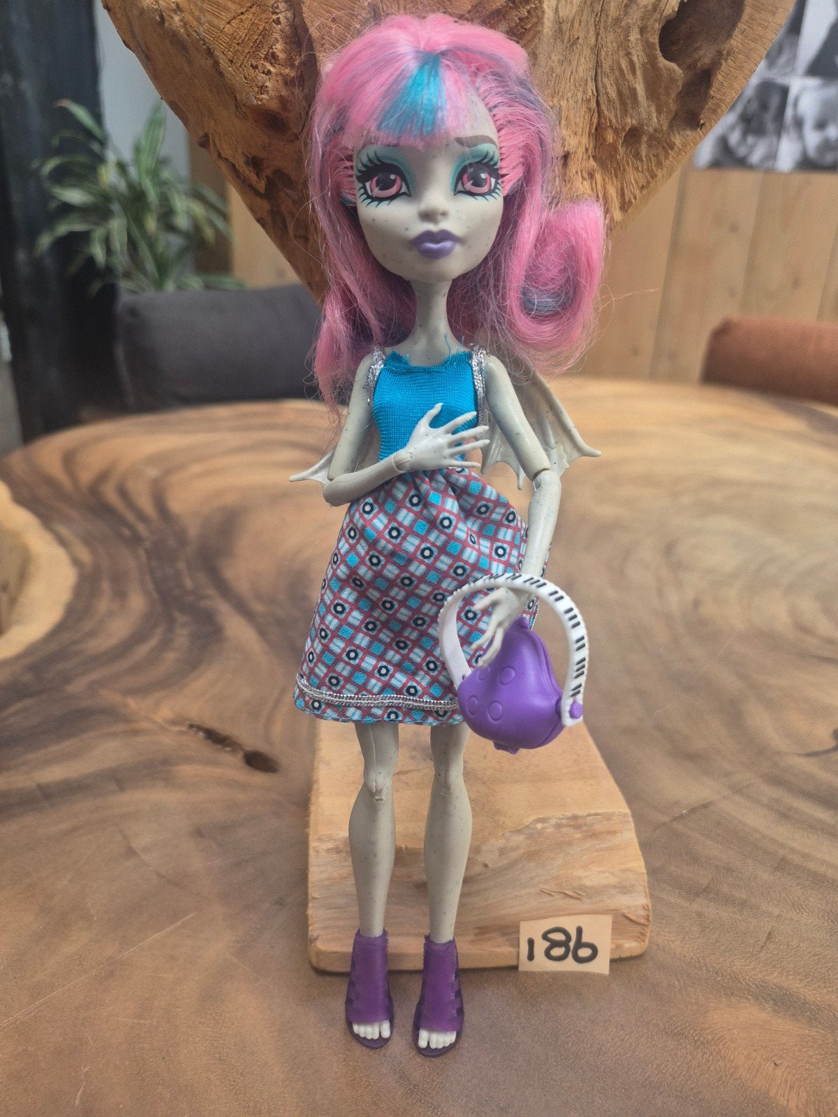 Monster High pop met roze haar en accessoires, Ophalen of Verzenden, Zo goed als nieuw, Overige typen