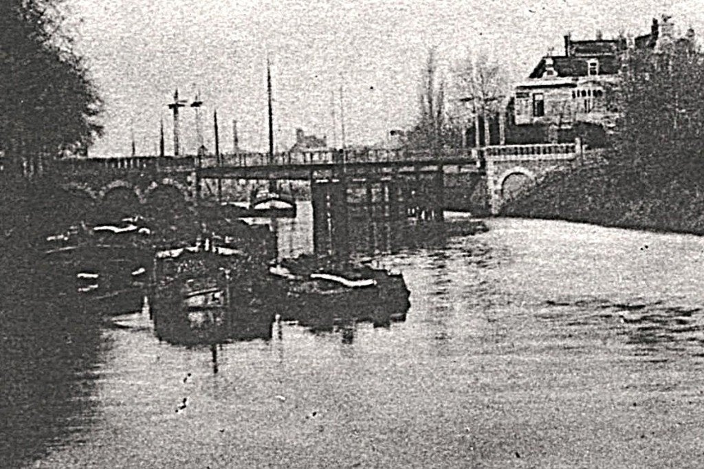 947480	Groningen	Verbindingskanaal met Emmabrug	1924, Ophalen of Verzenden, 1920 tot 1940, Gelopen, Groningen