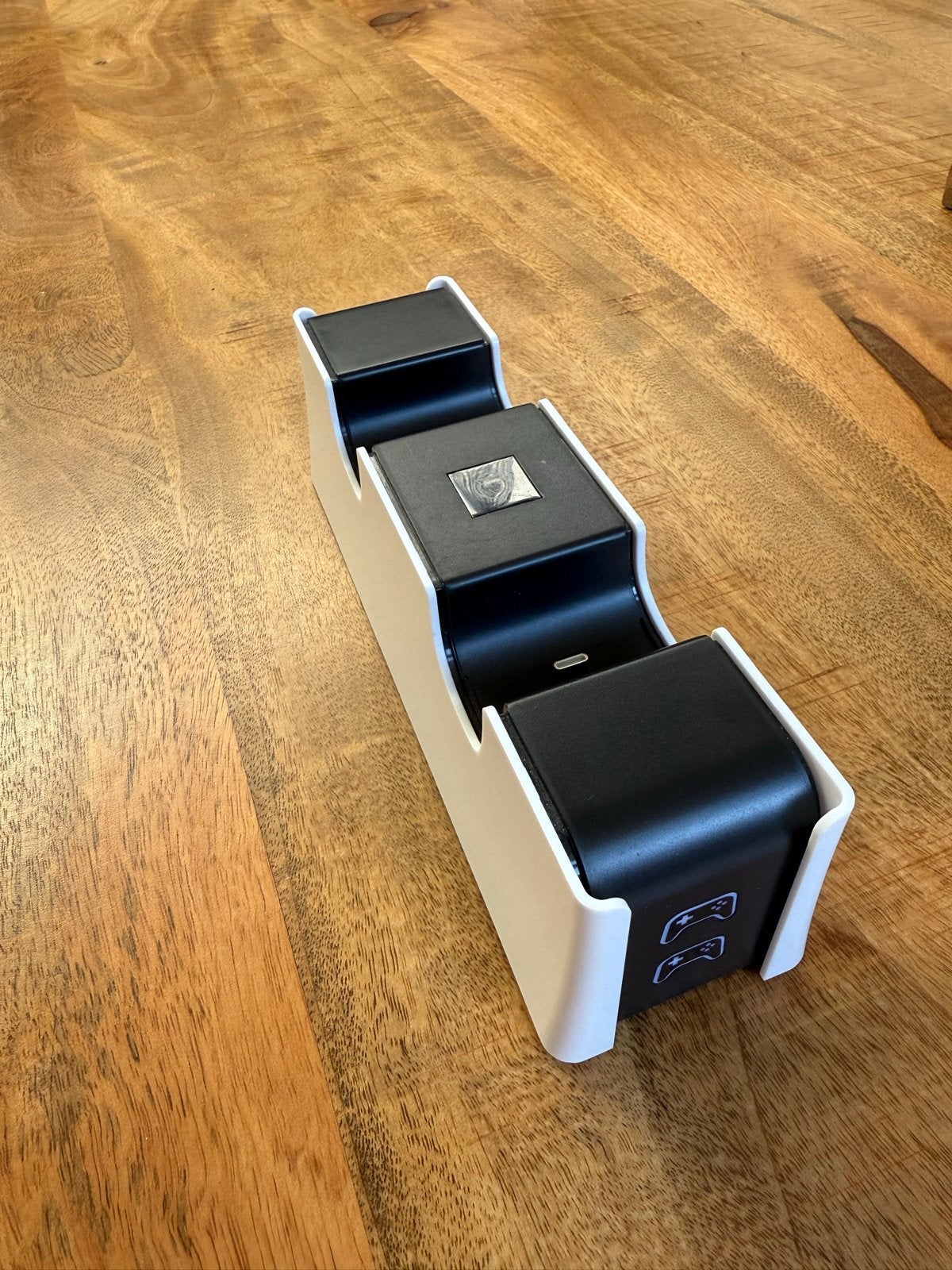 Oplaadstation voor 2 PS5 DualSense controllers, Ophalen of Verzenden, Zo goed als nieuw, Voeding, Oplader of Kabel, PlayStation 5