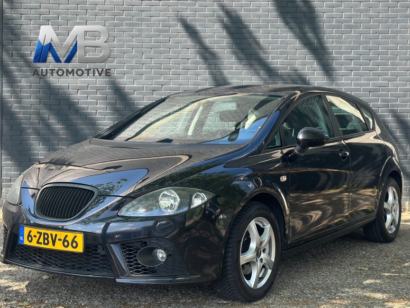 SEAT LEON/NETJES/NIEUWE APK/AIRCO, Auto's, Seat, Bedrijf, Benzine, MPV, Geïmporteerd, Zwart, Ophalen