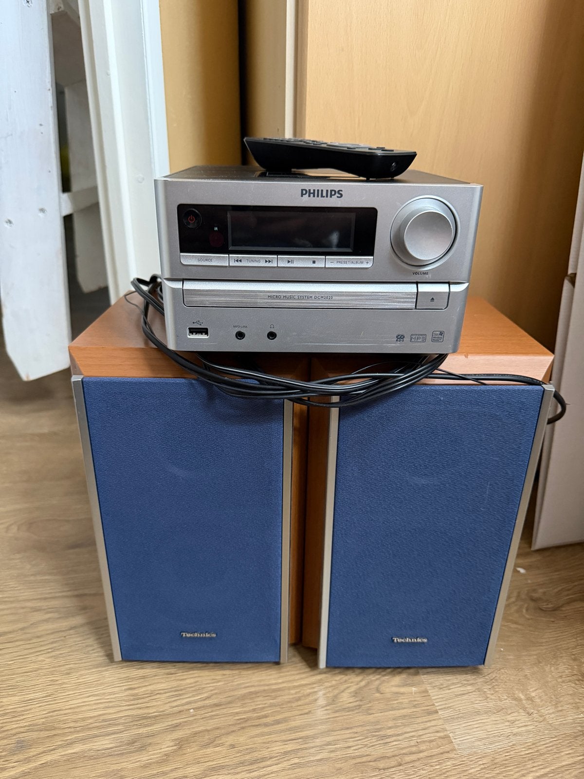 Philips Micro Muziek Systeem DCM2020/12 met Technics speaker, Audio, Tv en Foto, Stereo-sets, Philips, Gebruikt, Tuner of Radio