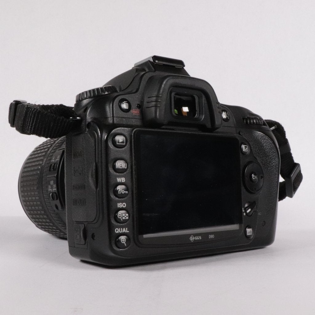 Nikon D90Met lens 18-105 - Gebruikt, Nikon, Gebruikt, Support@nikon.com, Nikon Corporation
Shinagawa Intercity Tower C
2-15-3, Konan, Minato-ku
Tokyo 108-6290
Japan