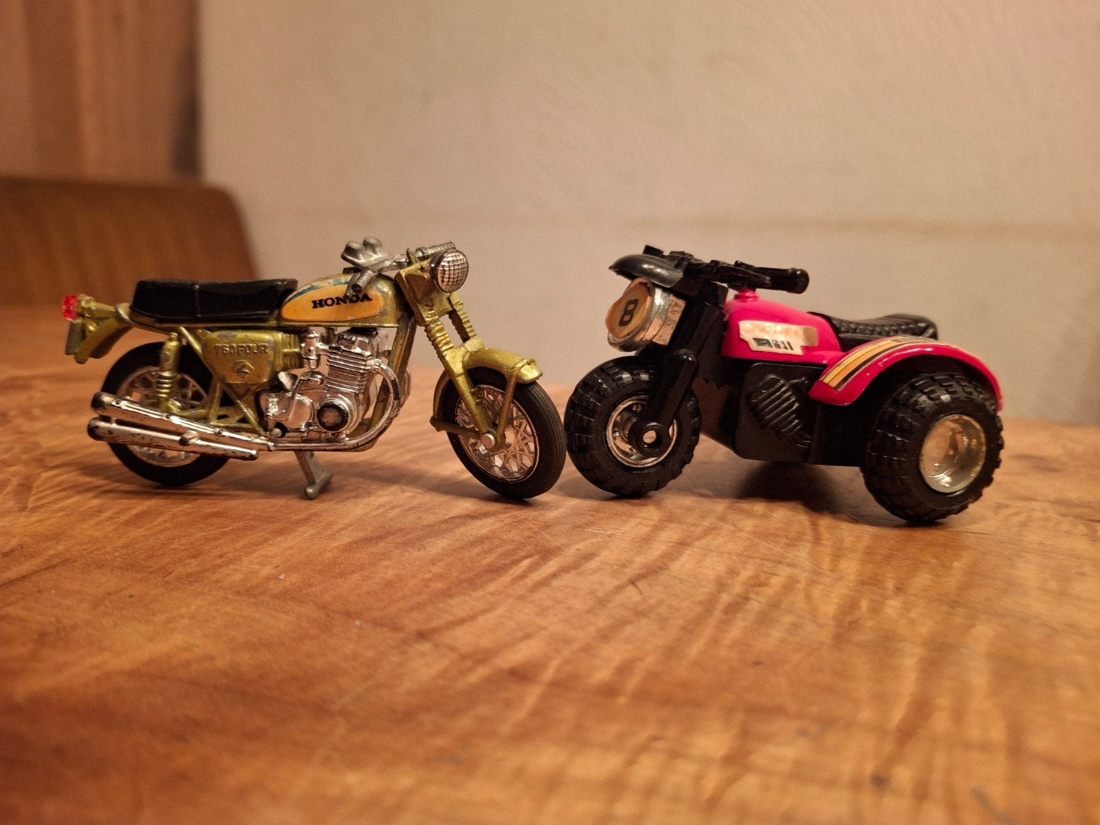 Vintage speelgoedmodel - Honda CB750 en Driewieler, Ophalen of Verzenden, Gebruikt