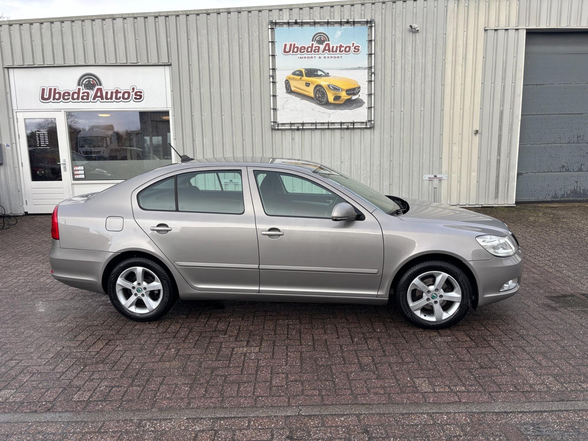 Skoda Octavia 1.2 TSI Arctic 5 DEURS NL AUTO KM 204825 NAP 4, Auto's, Skoda, Voorwielaandrijving, Euro 5, Stof, Gebruikt