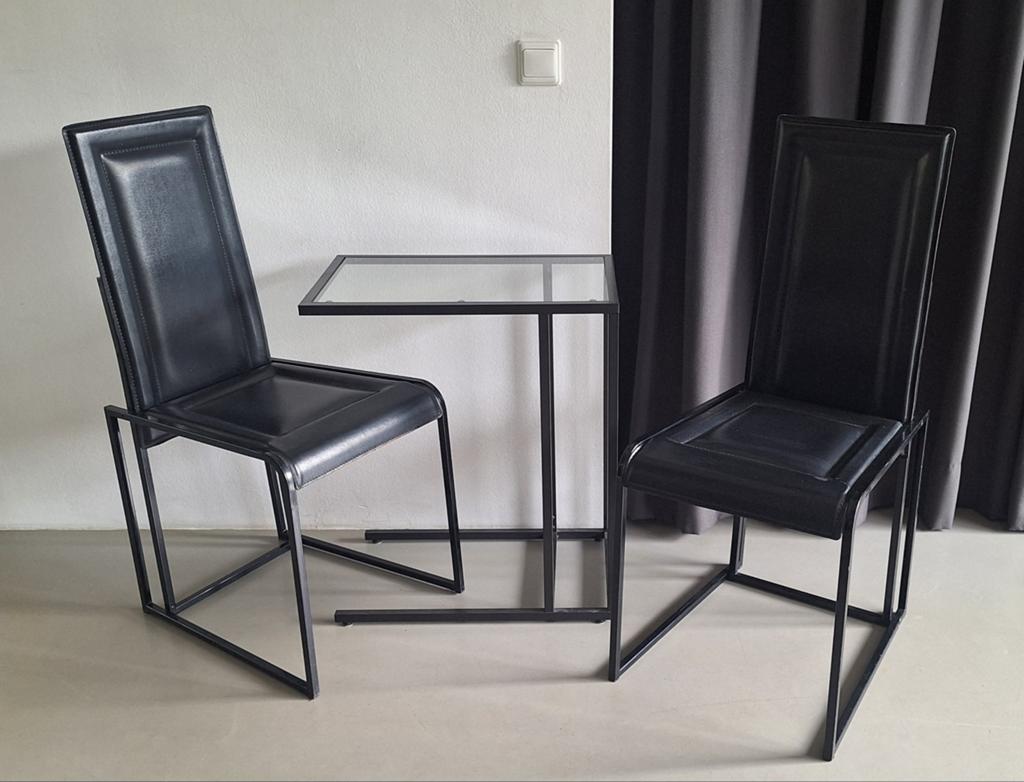 paar zwarte design stoelen architectonische eetkamerstoelen, Ophalen, Twee, Zwart, Leer