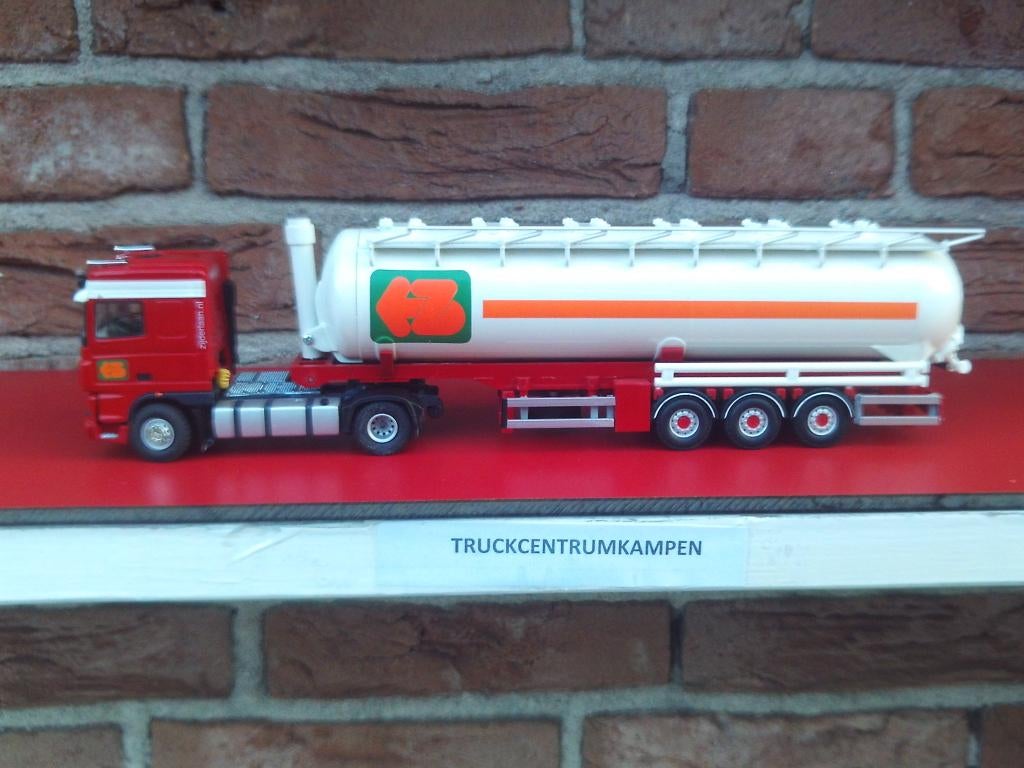 Tekno  Daf  XF  met  Bulktrailer  van  Zijderlaan.