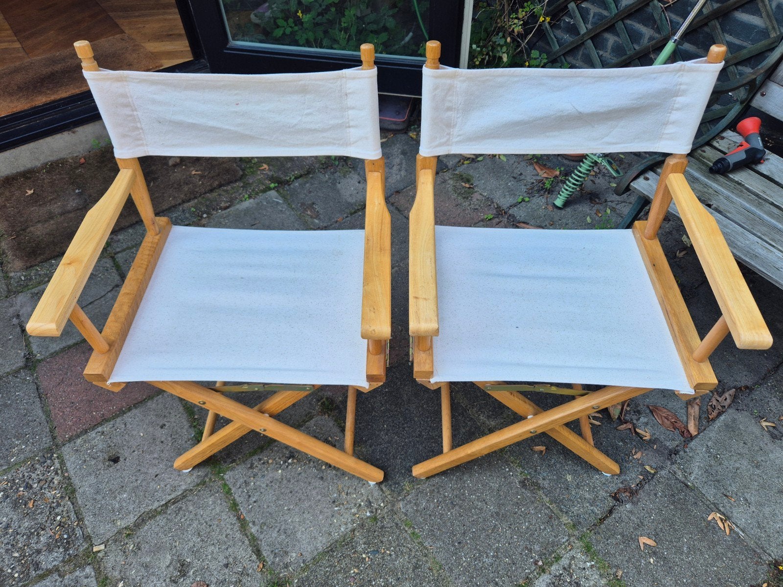 Set van 2 houten regisseursstoelen met witte stof, Huis en Inrichting, Ophalen, Hout, Twee, Wit
