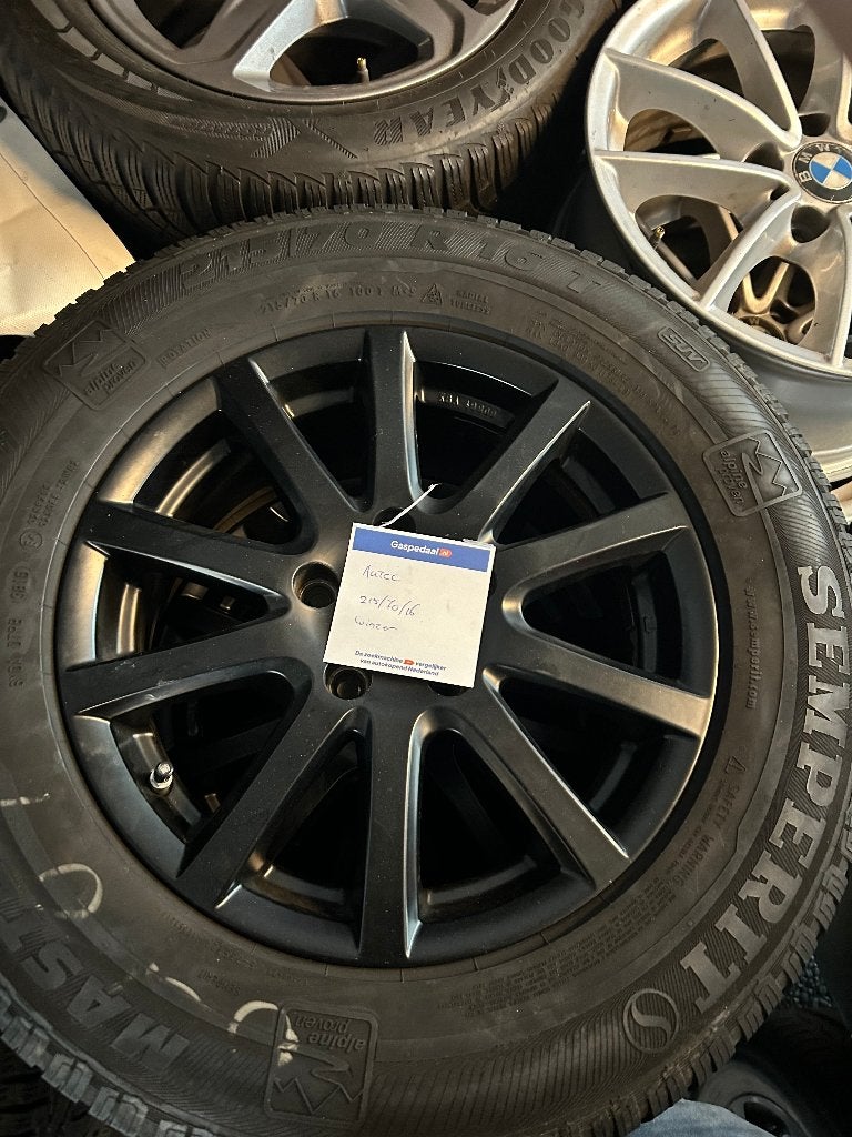 velgen en banden o.a audi, mazda etc., Ophalen, Banden en Velgen, Nieuw, Overige maten