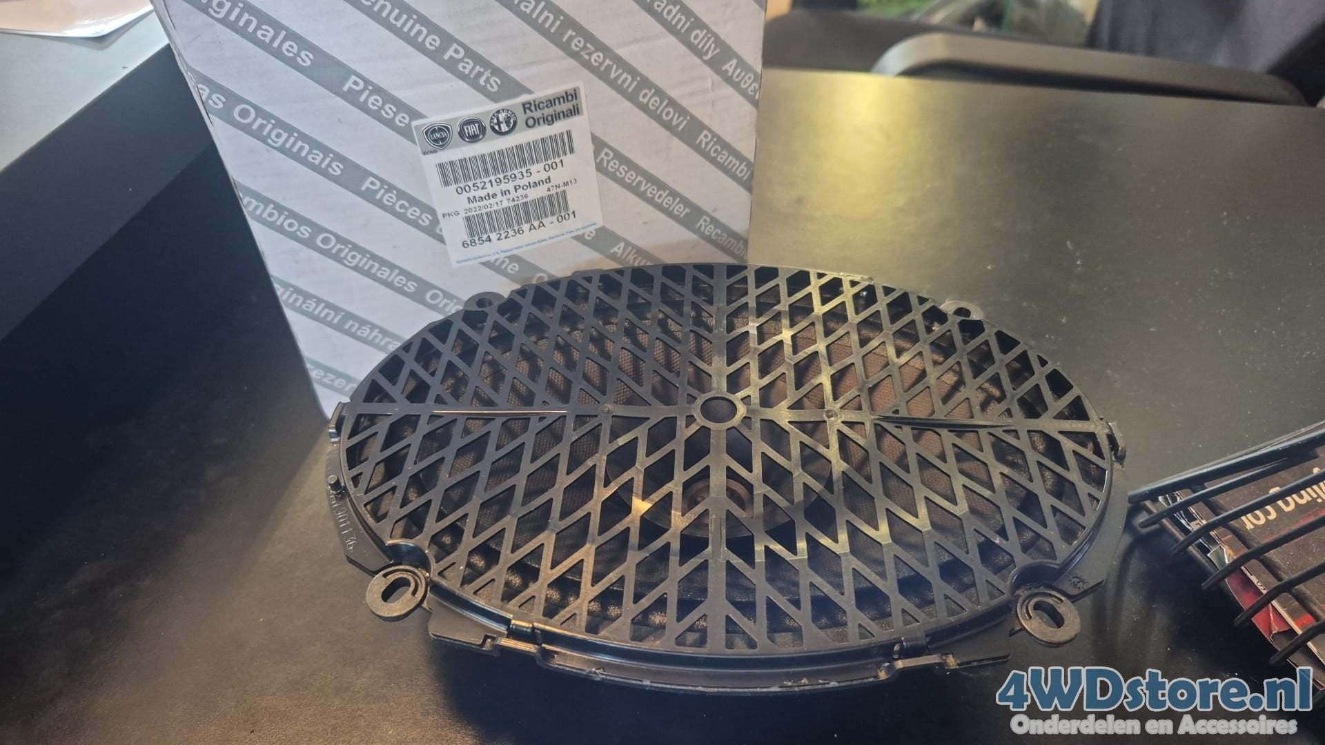 SPEAKER JEEP COMPASS RECHTS VOOR 52195935, Auto diversen, Autoradio's, Ophalen of Verzenden, -, -, -