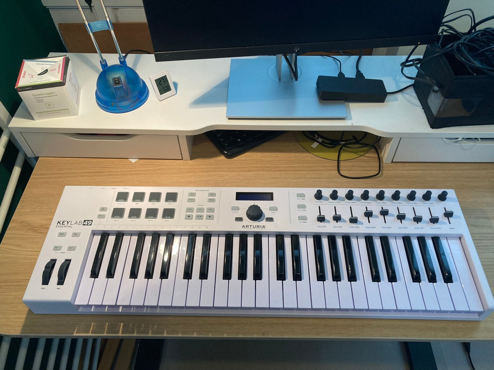 Arturia KeyLab 49 Essential + software, Midi-aansluiting, Zo goed als nieuw, Ophalen, 49 toetsen