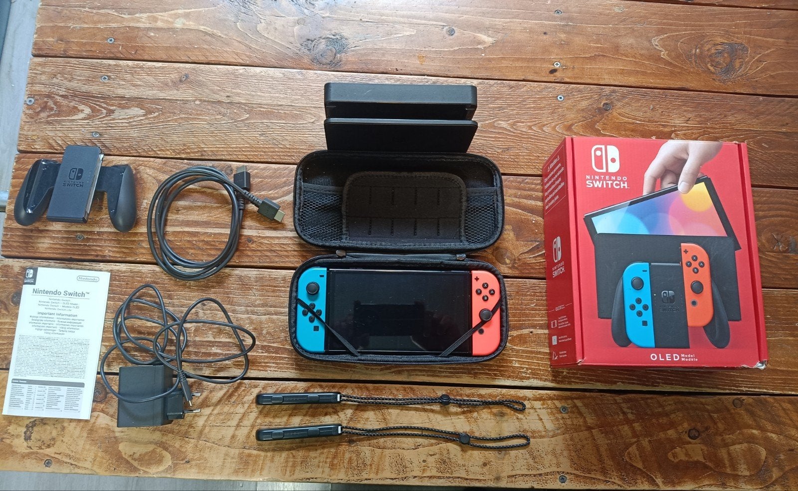 Nintendo Switch OLED met 2 spellen, Ophalen of Verzenden, Gebruikt, Met 2 controllers, Switch OLED