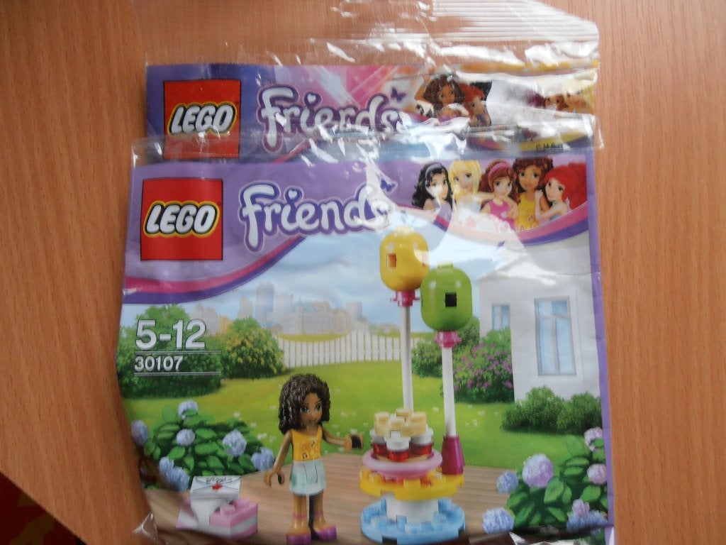 2x Lego Friends 30107 verjaardagsfeestje, Lego, Friends, Ophalen of Verzenden, Zo goed als nieuw