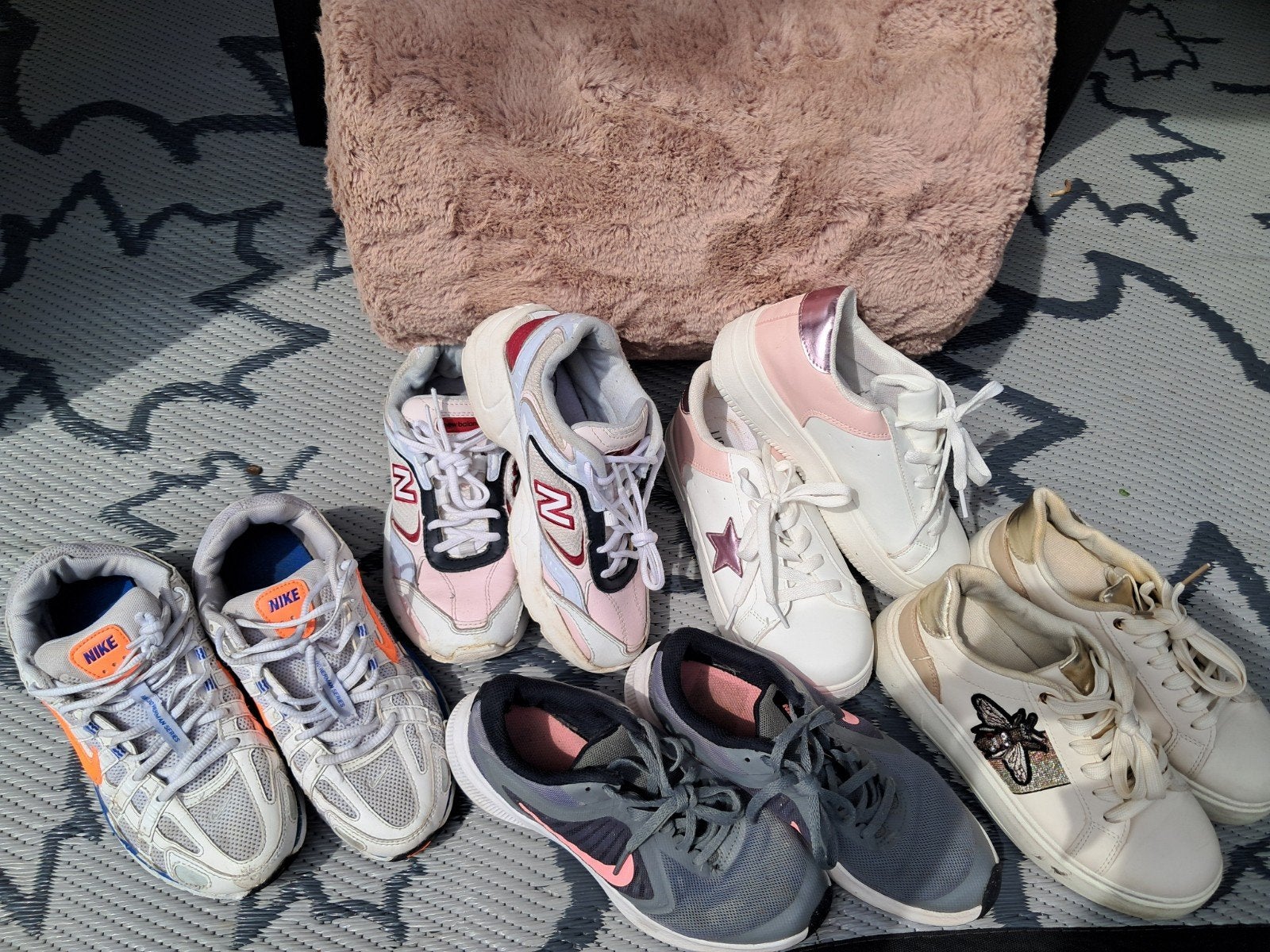 sneakers 5 paar Nike New balance, Overige kleuren, Verzenden, Sneakers of Gympen, Nike, New Balance