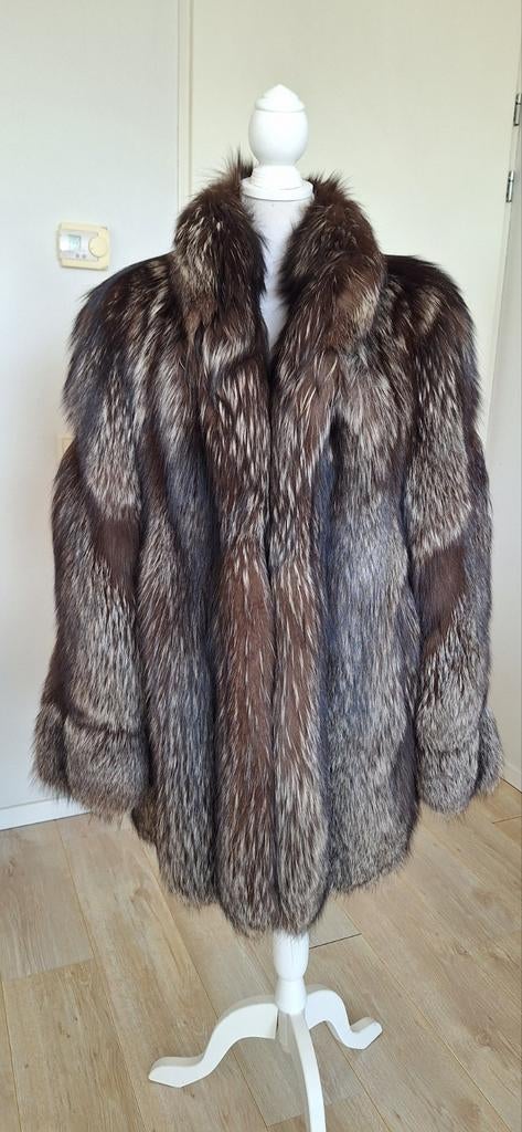 zilvervos bontjas maat XL, Kleding | Dames, Jassen | Winter, Zo goed als nieuw, Maat 46/48 (XL) of groter, Overige kleuren, Ophalen of Verzenden