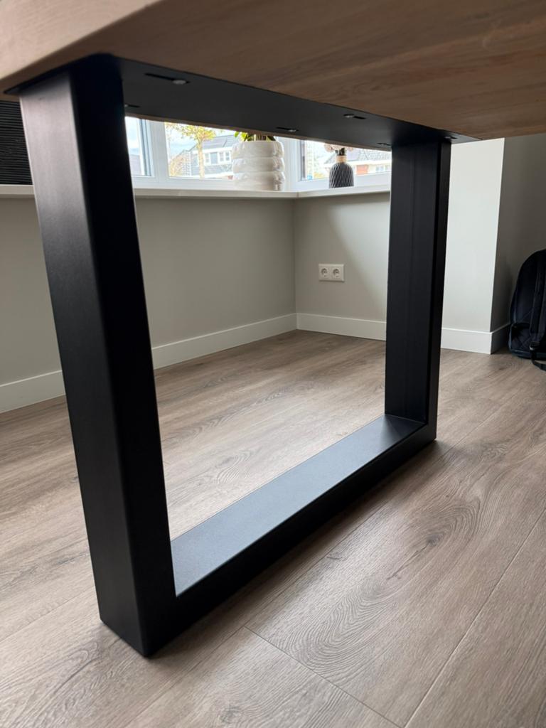 Mooie zwarte moderne robuuste tafelpoten tbv keukentafel, Huis en Inrichting, Tafelonderdelen, Ophalen, Tafelpoot, 50 tot 100 cm