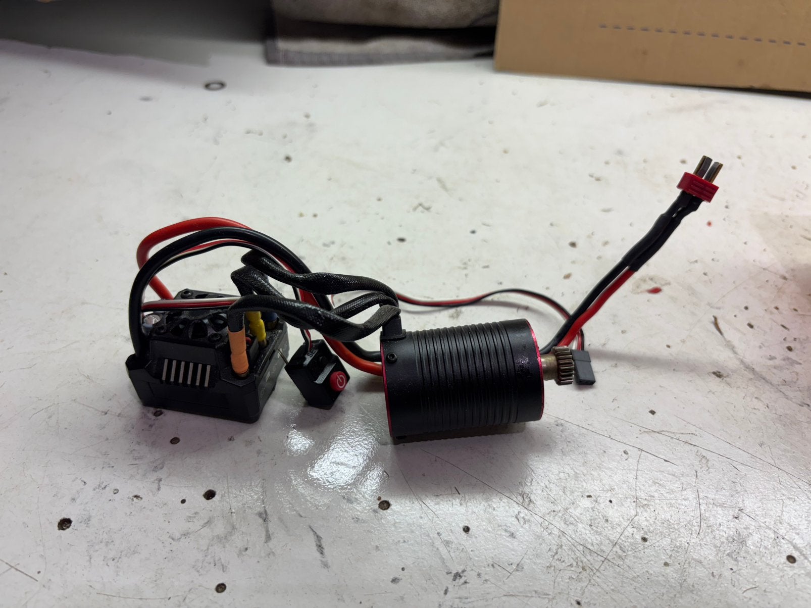 Brushless motor en regelaar hobby wing, Ophalen of Verzenden, Zo goed als nieuw