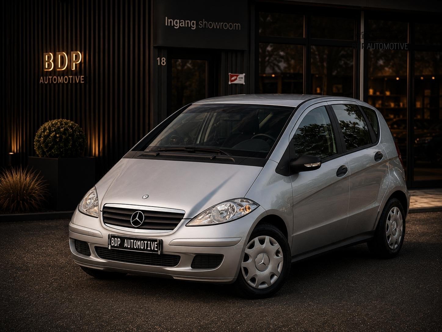 Mercedes-Benz A-klasse 150 Classic Lage km stand | Airco | 2, Voorwielaandrijving, Stof, 49 €/maand, Origineel Nederlands