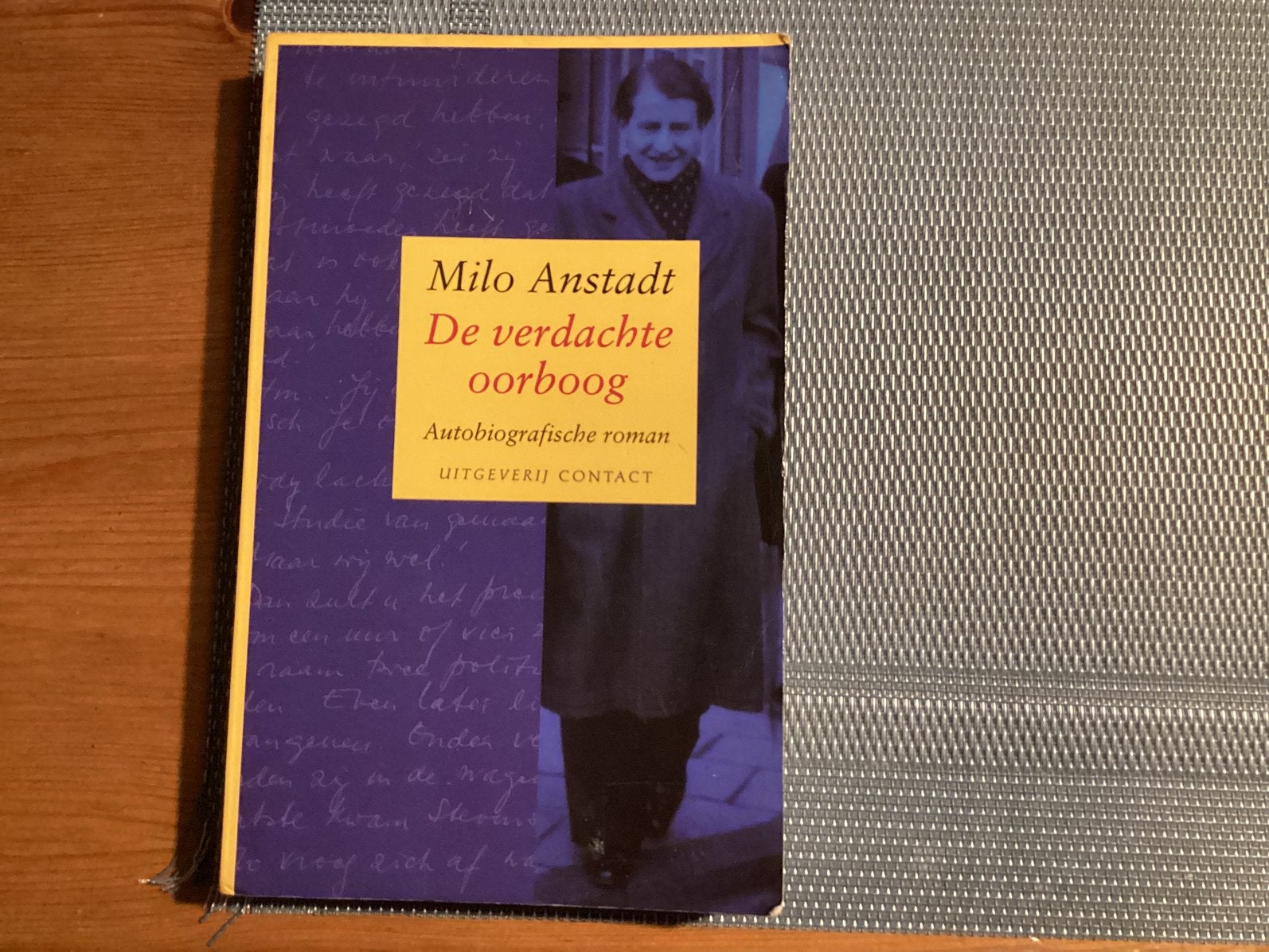 MILO ANSTADT - De verdachte oorboog, Ophalen of Verzenden, Gelezen