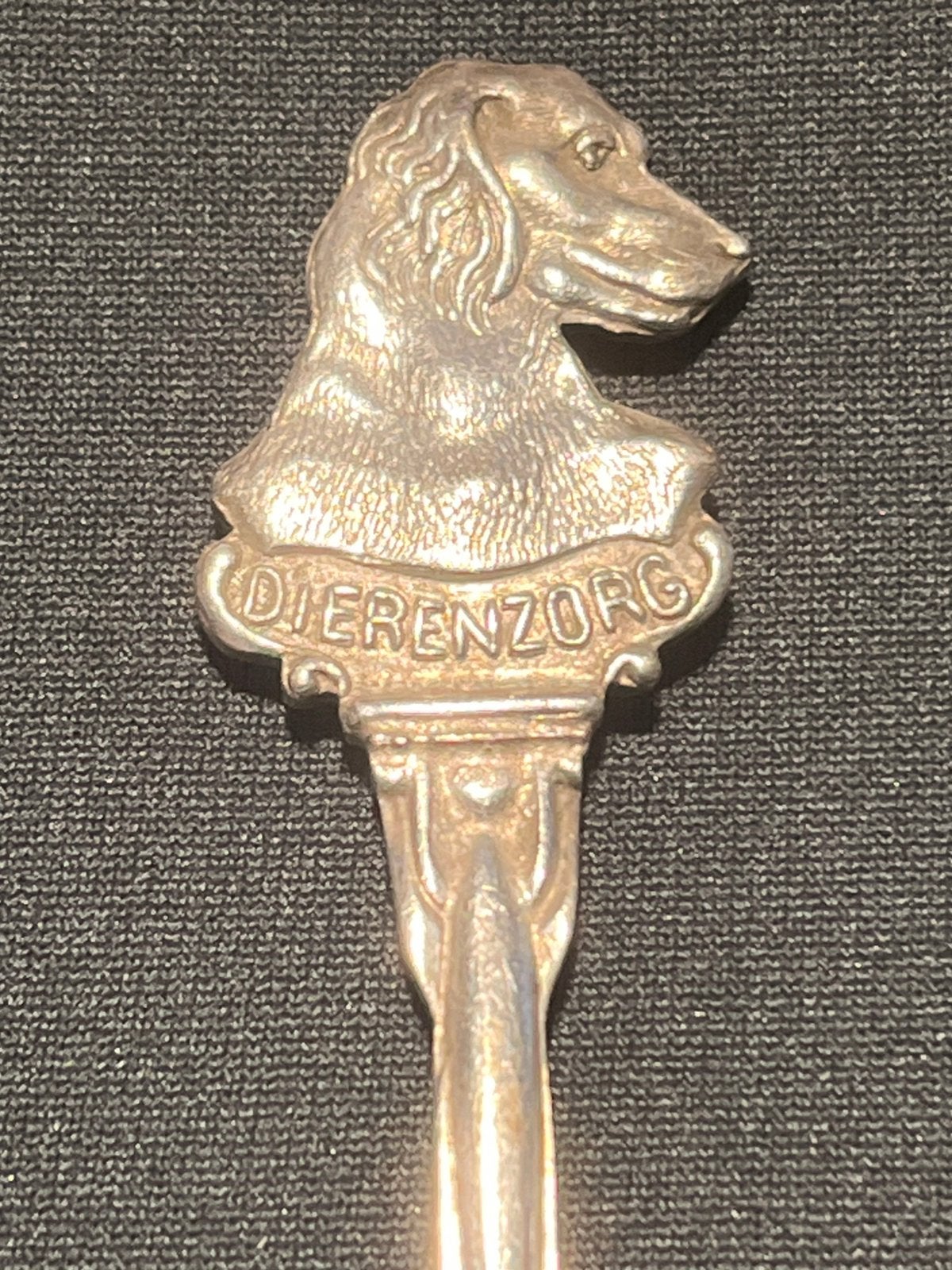 Mooi bewerkt Dierenzorg lepeltje., Antiek en Kunst, Ophalen of Verzenden