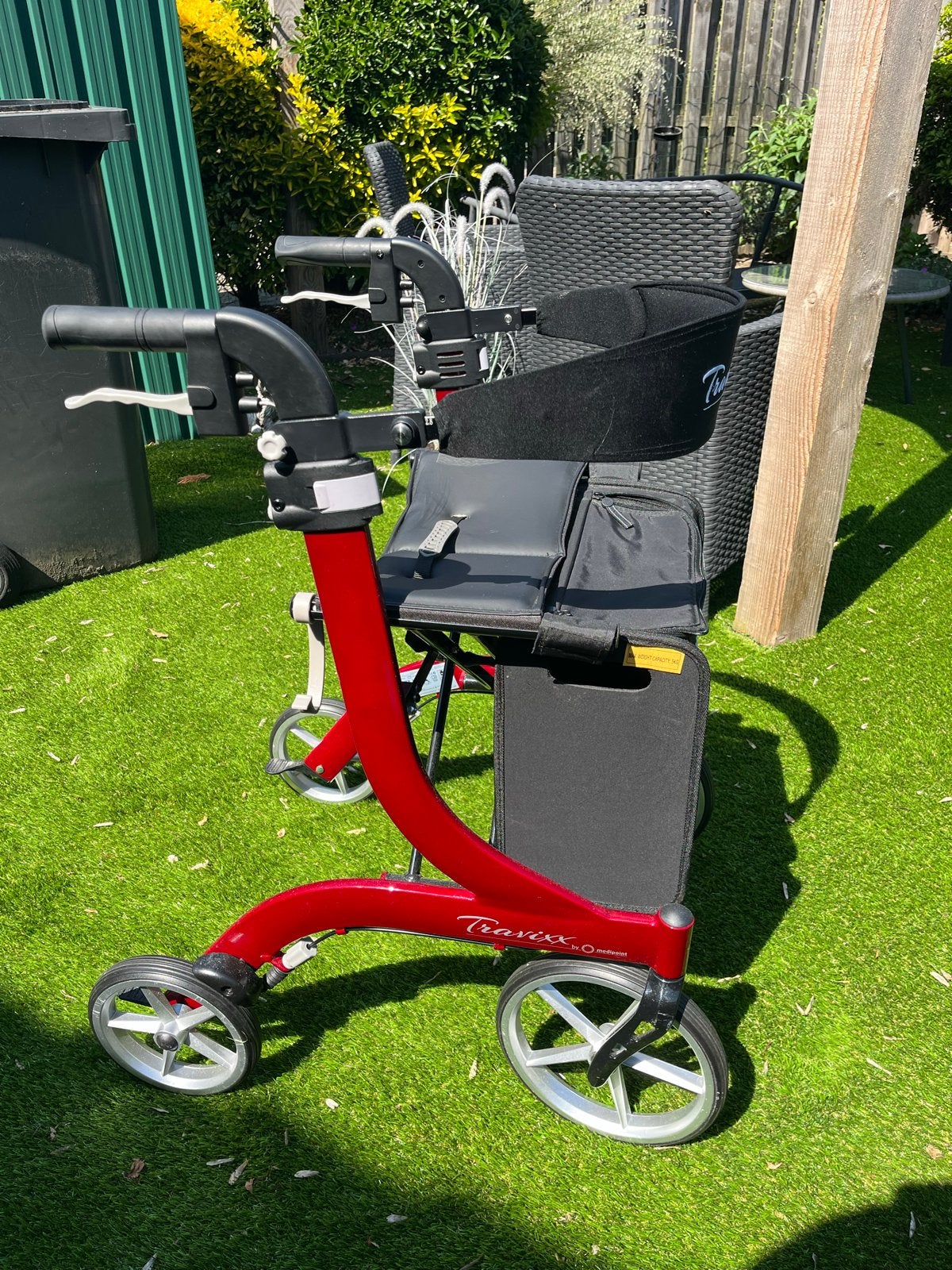 Rollator juni 2025, Ophalen, Opvouwbaar, Zo goed als nieuw