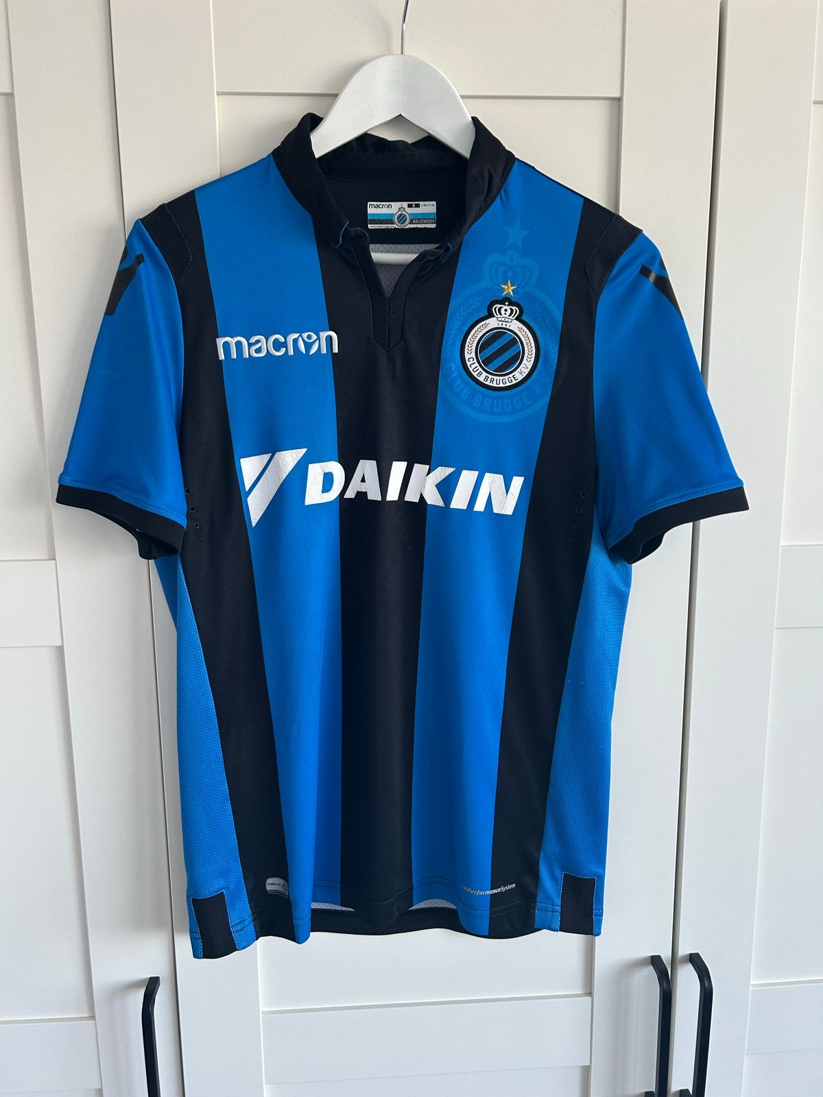 Club Brugge thuistenue 2018-2019 maat S met lichte schade, Sport en Fitness, Voetbal, Maat S, Verzenden, Gebruikt, Shirt