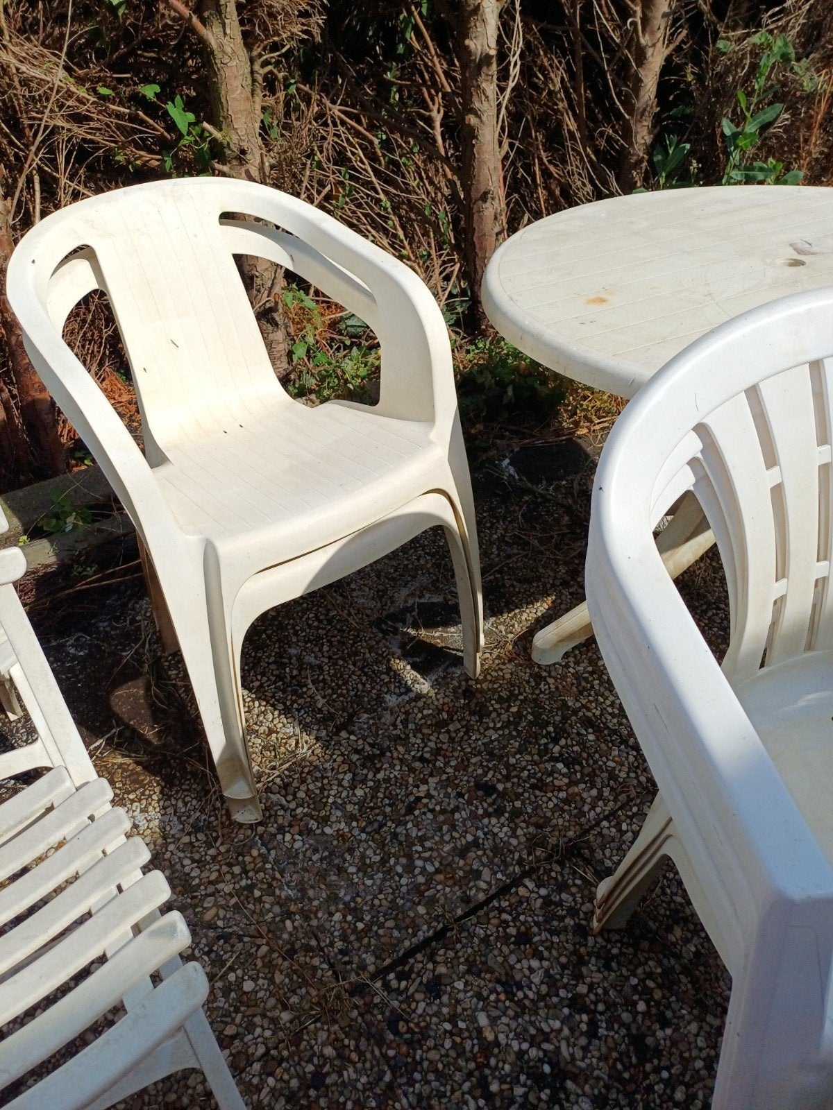 Witte tuinmeubels gratis af te halen, Kunststof, Gebruikt, Bank, Ophalen of Verzenden