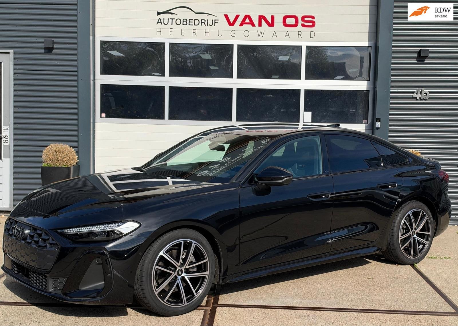 Audi A5 LIMOUSINE 2.0 TFSI S edition l Panol360lS-Linel, 15 km/l, Gebruikt, 4 cilinders, Zwart