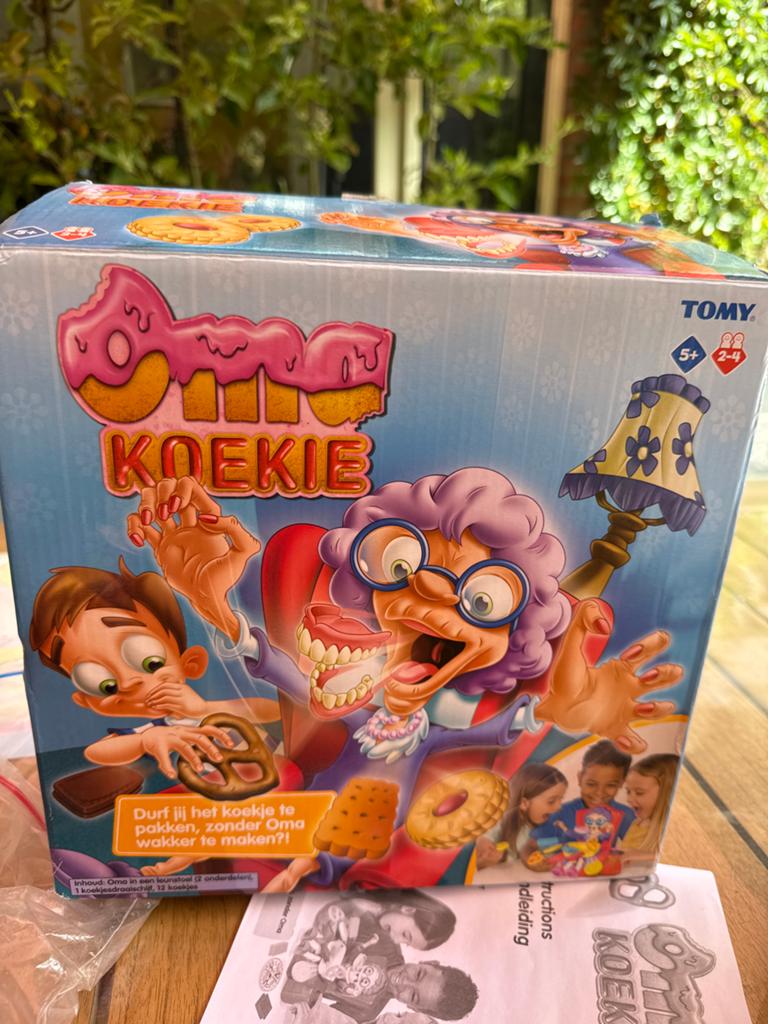Oma Koekie spel, Drie of vier spelers, Ophalen, Gebruikt