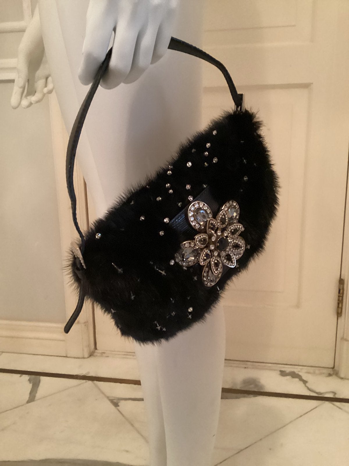 Valentino couture, Ophalen of Verzenden, Nieuw, Zwart, Avondtasje