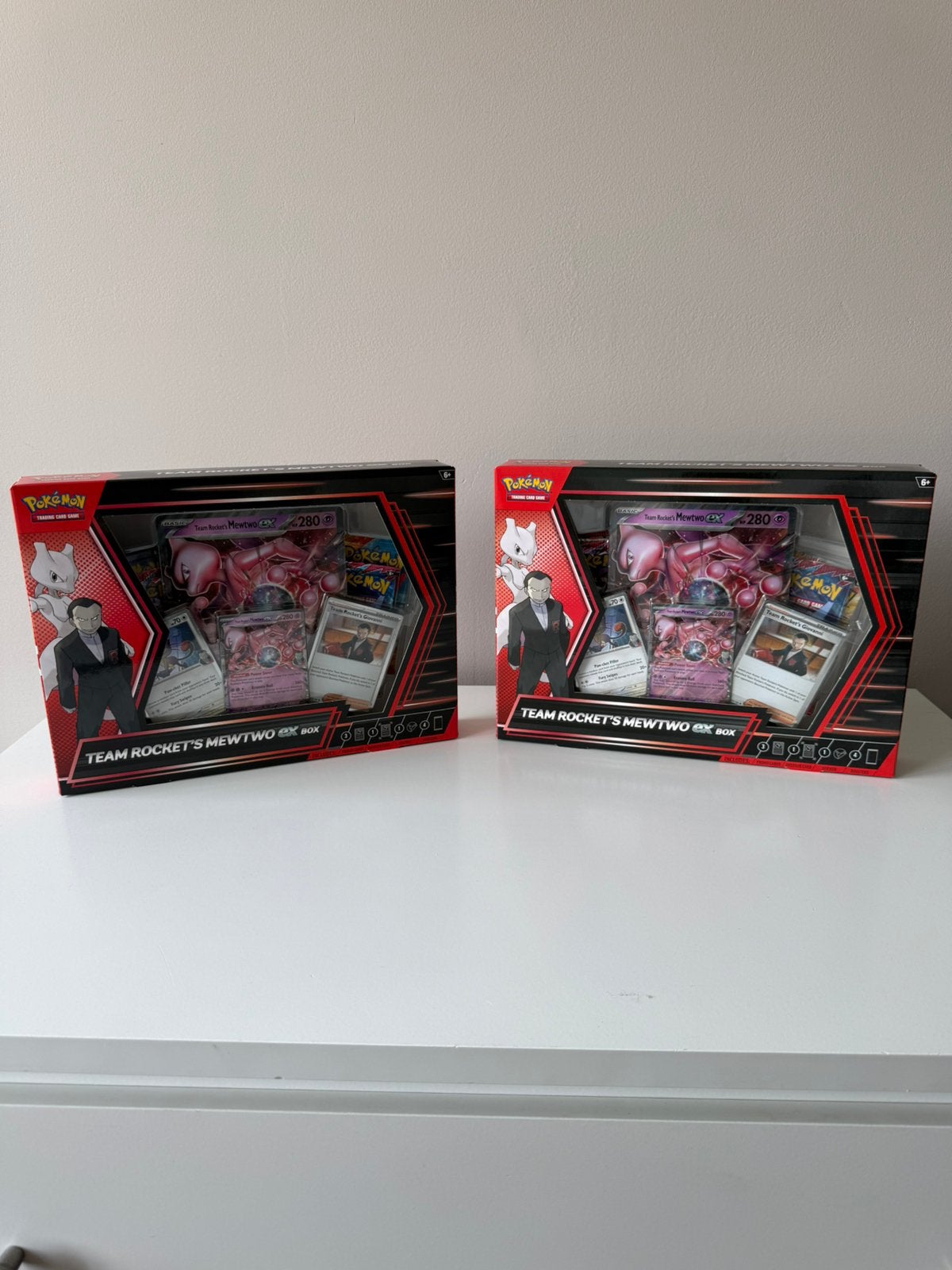 Team Rocket Mewtwo ex box, Ophalen of Verzenden, Nieuw