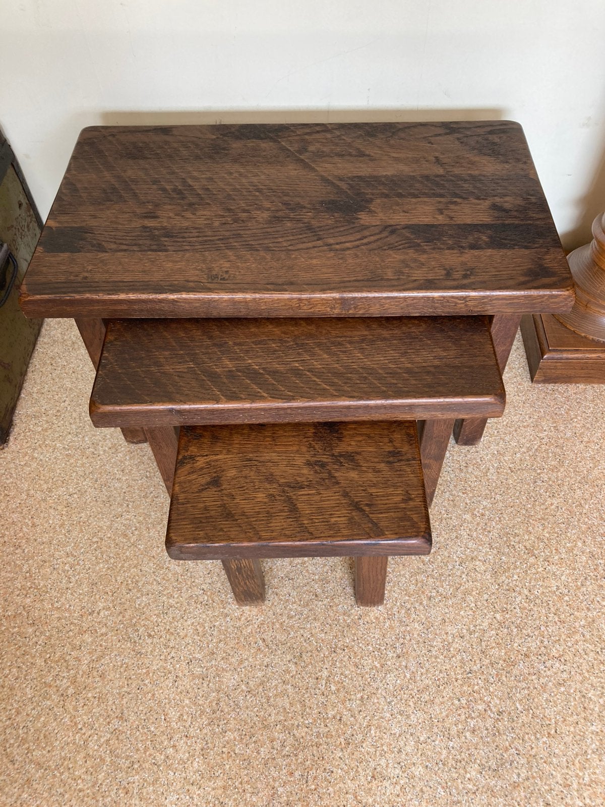 Set van 3 eikenhouten bijzettafeltjes, Minder dan 55 cm, Brutalist, Zo goed als nieuw, Rechthoekig