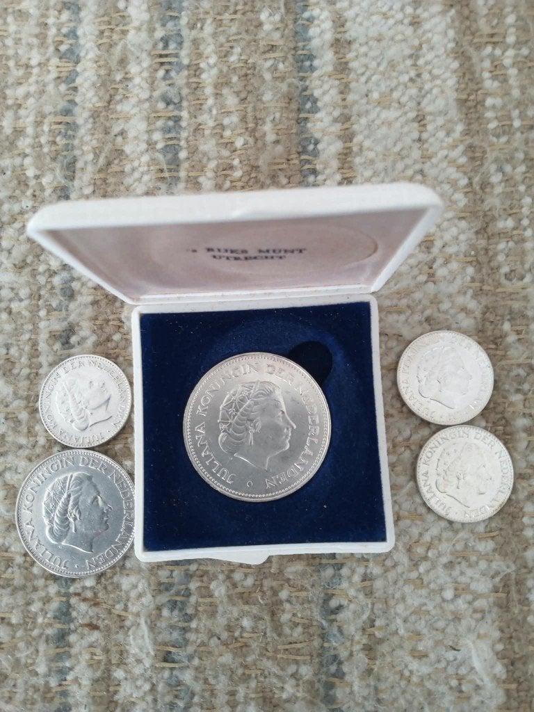 PRACHTIGE ZILVERSTUKKEN JULIANA, Postzegels en Munten, Ophalen of Verzenden, Koningin Juliana, Losse munt, Zilver
