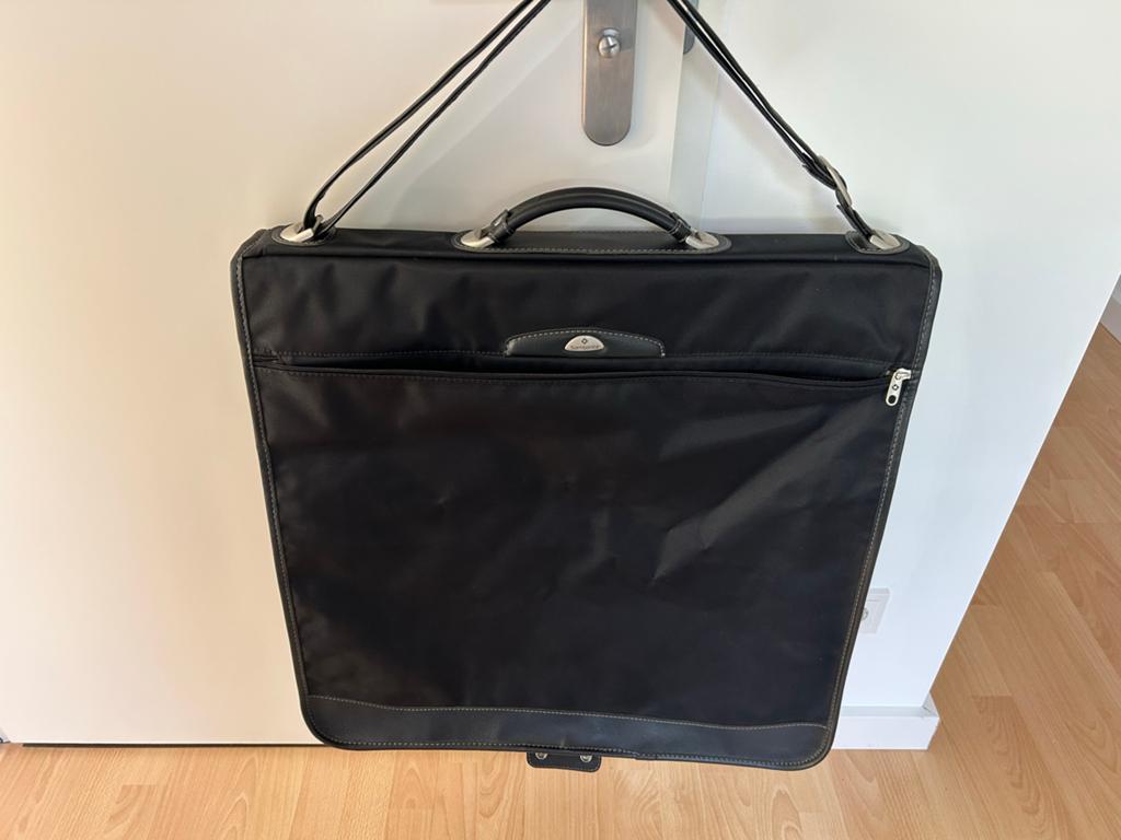 Samsonite Kledinghoes / Pakhoes Zwart, 30 cm of meer, Gebruikt, Zwart, 55 tot 75 cm