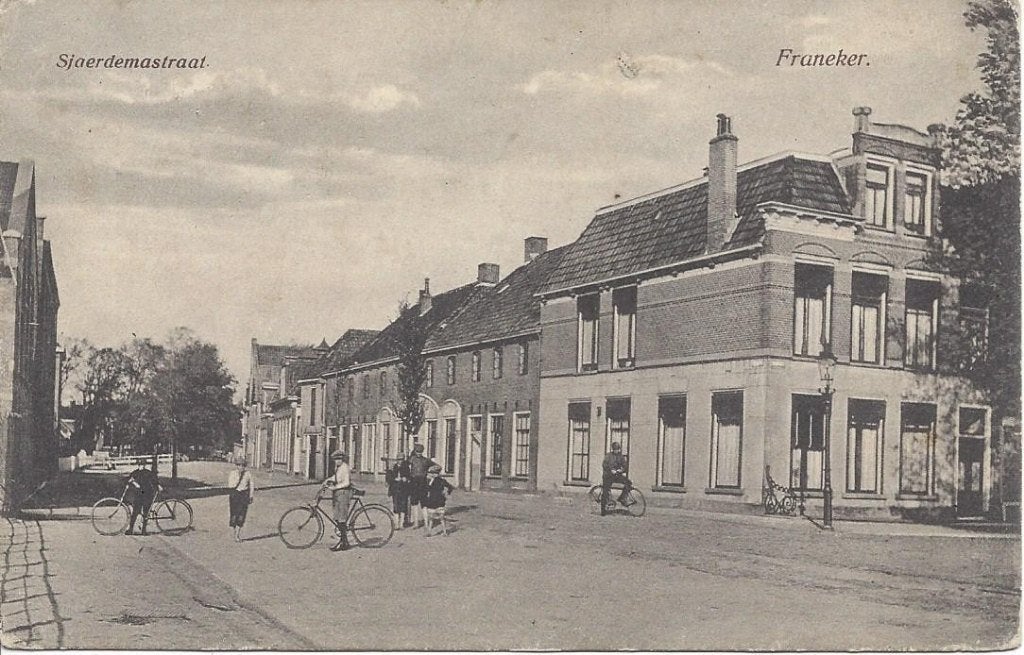 Franeker (Frl.) Sjaerdemastraat, Volk, gelopen 1928, Ophalen of Verzenden, Voor 1920, Gelopen, Friesland