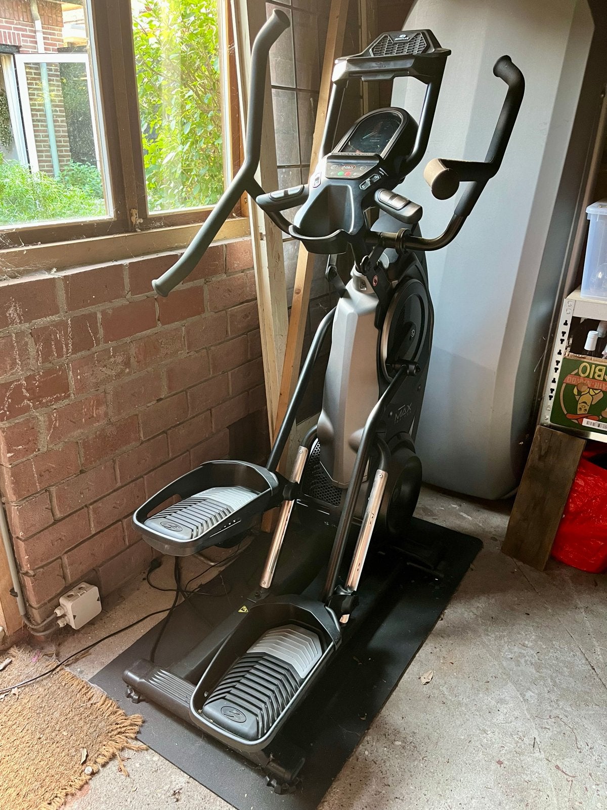 Bowflex Max Trainer M8 Crosstrainer - nauwelijks gebruikt, Ophalen, Stepapparaat, Zo goed als nieuw, Metaal