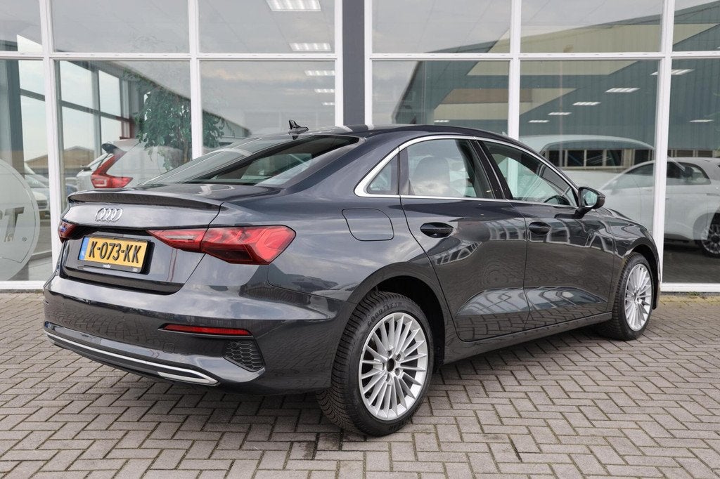 Audi A3 Limousine 30 TFSI Business edition|Automaat|Afn. Tre, Gebruikt, Origineel Nederlands, Bedrijf, 19 km/l