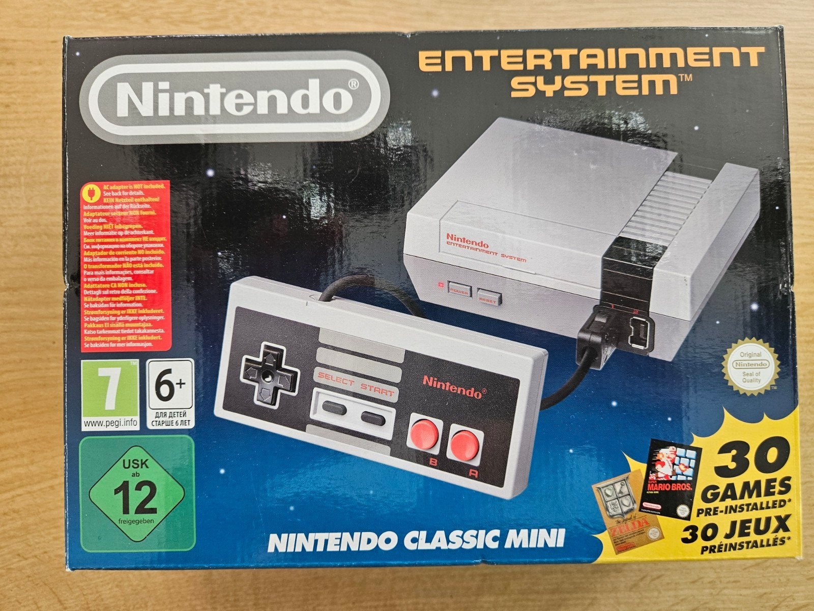 Nintendo Classic Mini NES - Zo goed als nieuw, met doos, Spelcomputers en Games, Spelcomputers | Nintendo NES, Ophalen of Verzenden