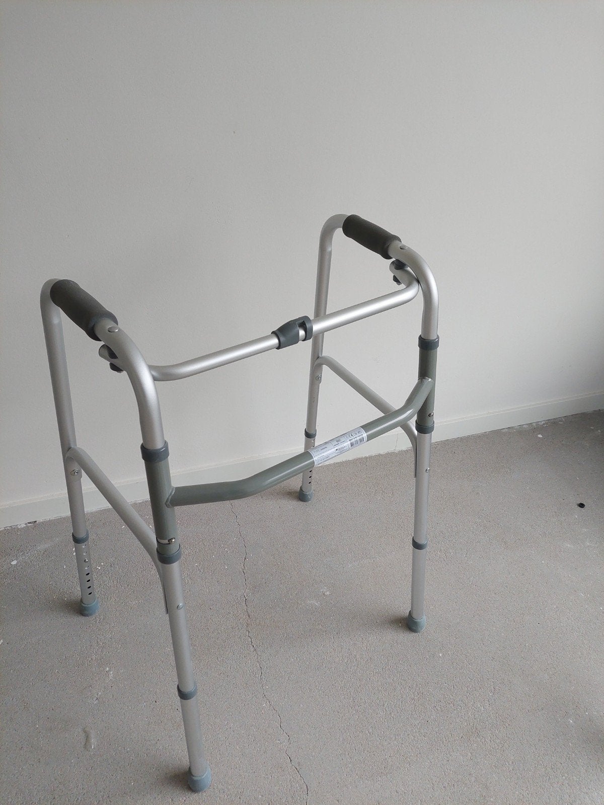 Aluminium looprek inklapbaar zgan, Diversen, Looprekken, Ophalen of Verzenden, Zo goed als nieuw, X, X