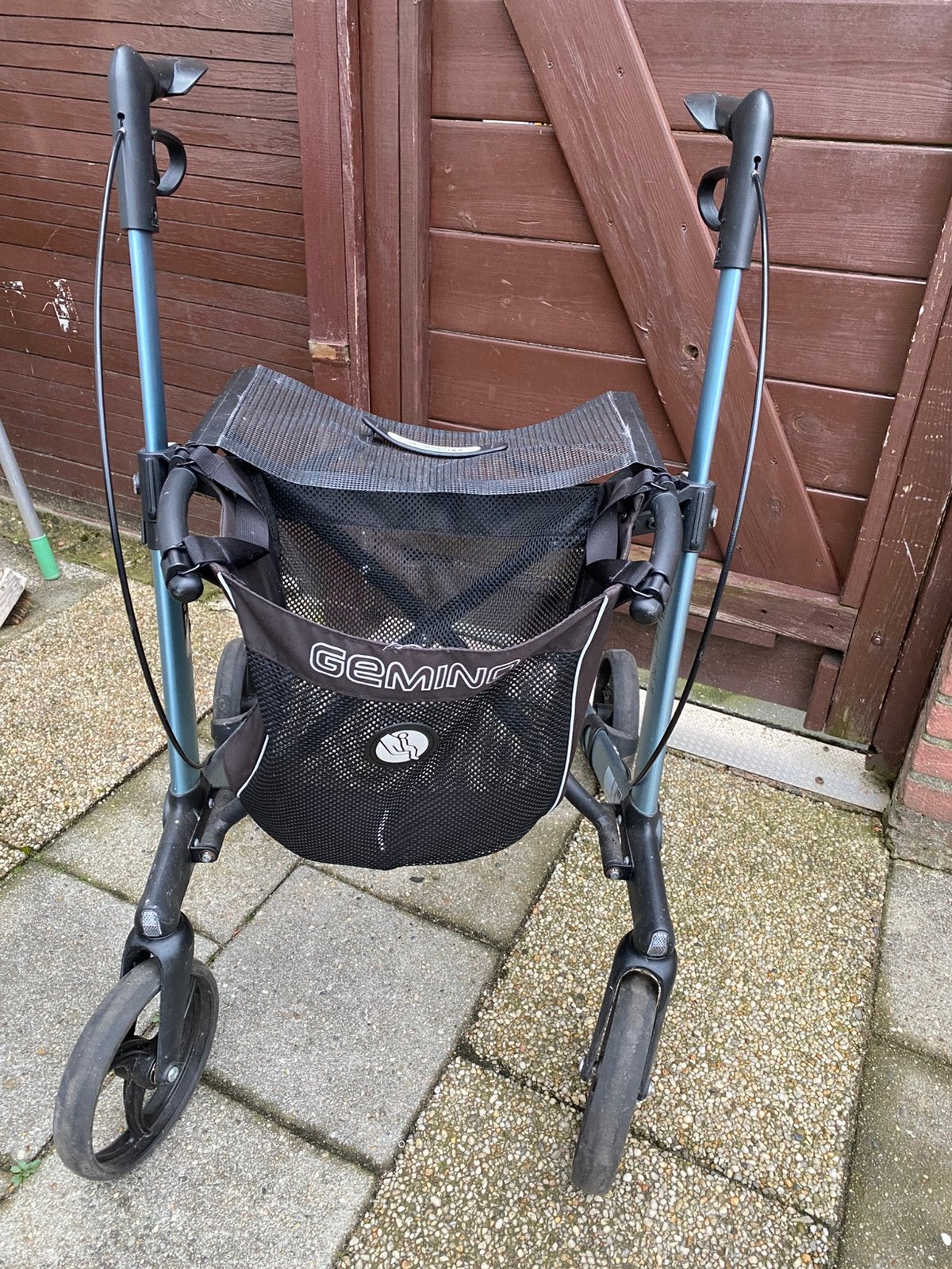 Lichtgewicht rollator Sunrise medical gemino 30, Ophalen, Lichtgewicht, Zo goed als nieuw