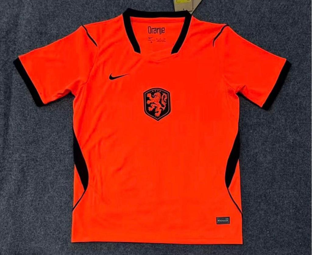 Nederlands elftal NIEUW wk26 shirt!, Kinderen en Baby's, Kinderkleding | Maat 128, Ophalen of Verzenden, Zo goed als nieuw, Jongen of Meisje