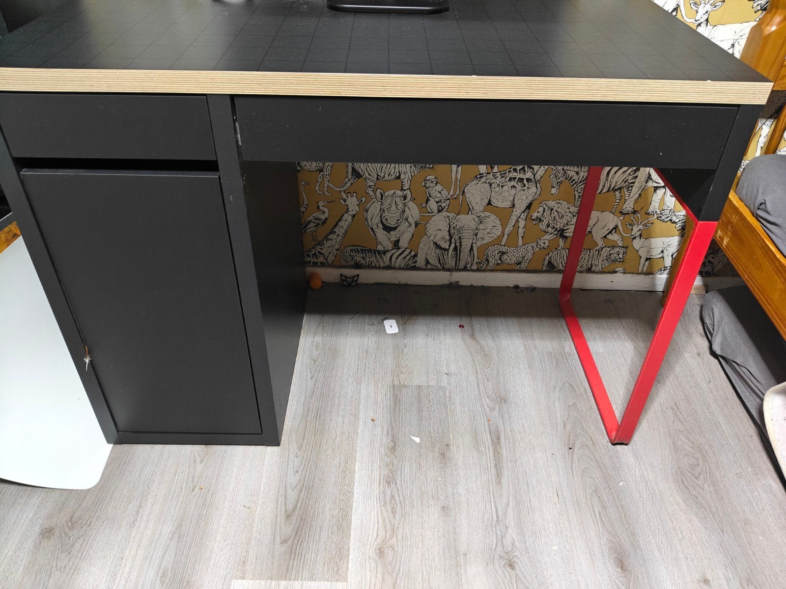 bureau, Ophalen, Zo goed als nieuw