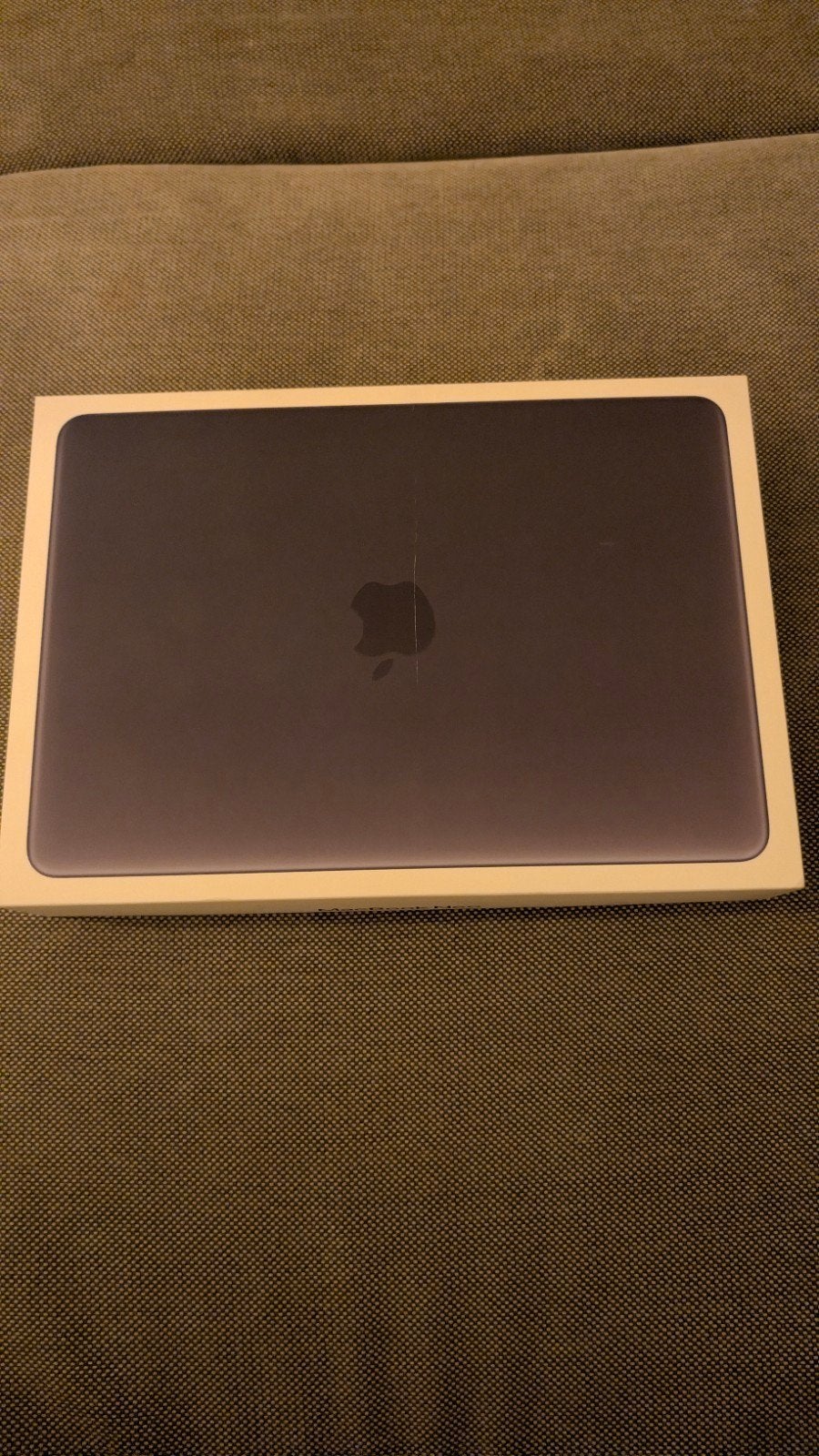 Foto 2 van Apple MacBook Neo -13 inch - Indigo  512GB

512 GB - Touch I