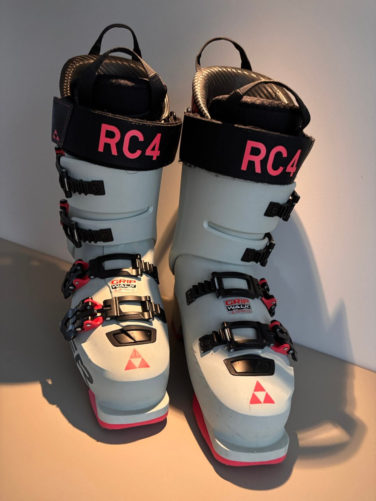 Fischer RC4 skischoenen dames 26,5, Sport en Fitness, 100 tot 140 cm, Schoenen, Ophalen of Verzenden, Skiën