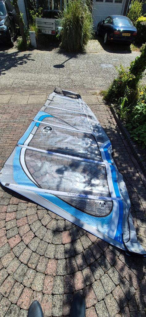 windsurf zeil north sails duke 5.8m, Watersport en Boten, Windsurfen, Ophalen, Gebruikt, Met draagtas, 5 tot 6.5 m²