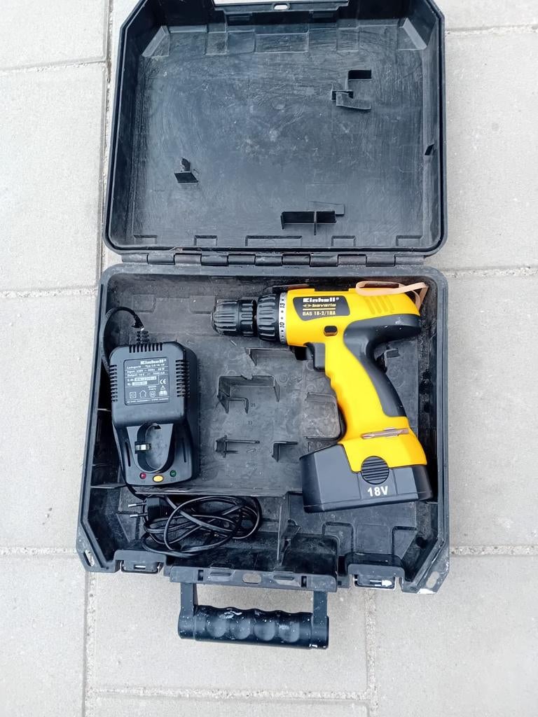 Einhell Accuboormachine 18V met lader en koffer, Doe-het-zelf en Verbouw, Gereedschap | Boormachines, Ophalen, Gebruikt, Minder dan 400 watt