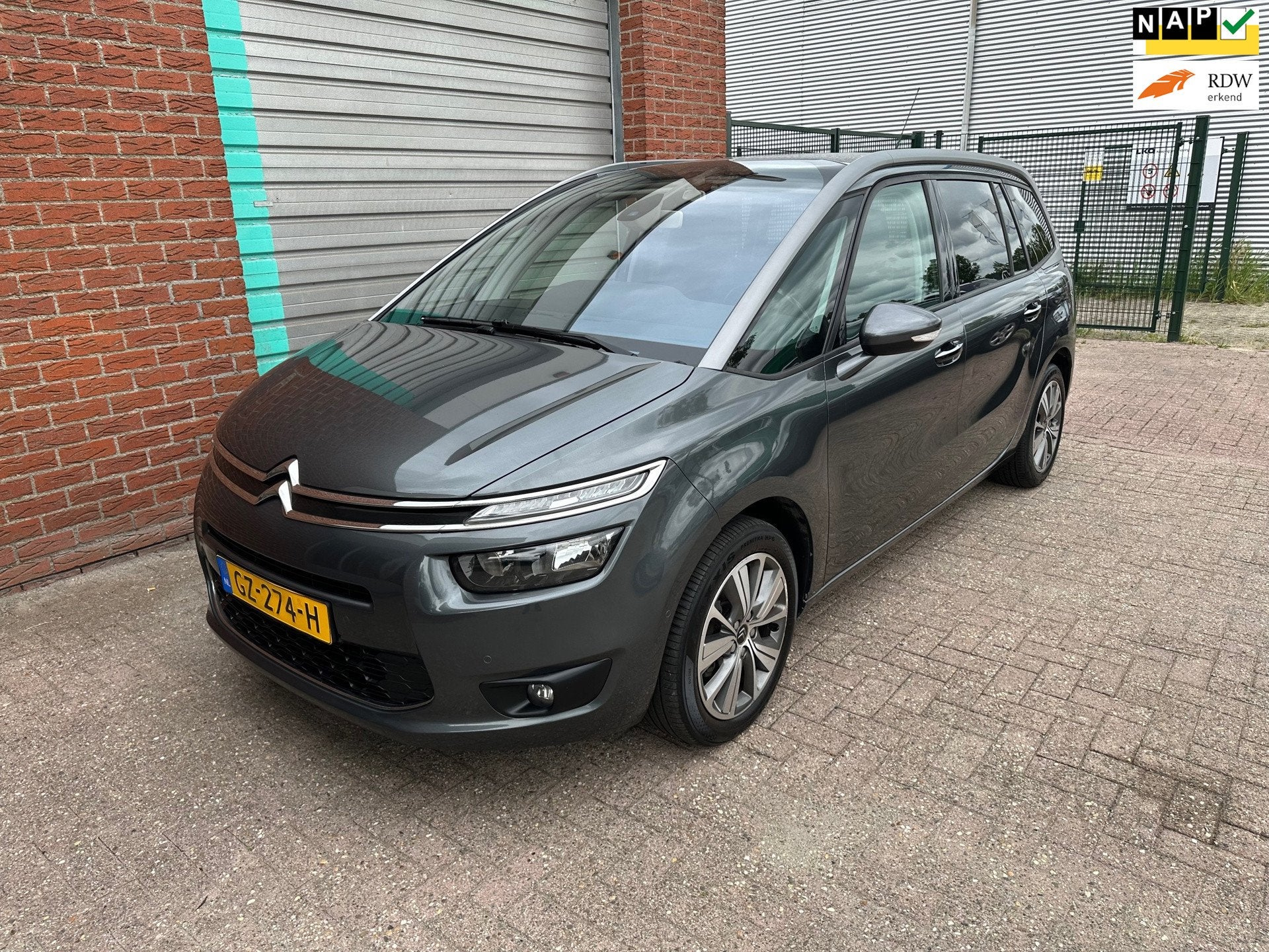 Citroen Grand C4 Picasso 1.2 PureTech Intensive 7-Pers. Bj:2, Auto's, Voorwielaandrijving, Gebruikt, Euro 6, 1199 cc