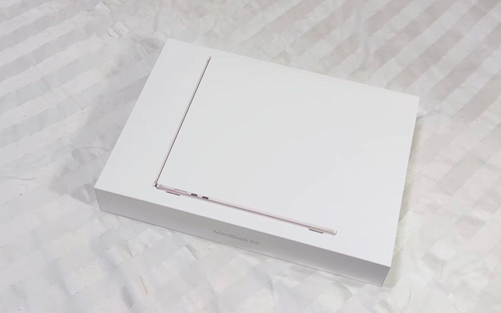 APPLE MACBOOK AIR M5 (2026) 13 INCH | 16 GB | 512 GB