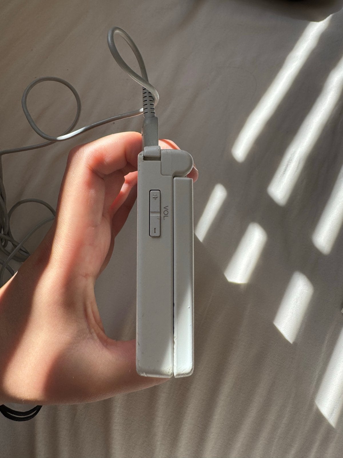Nintendo DS (oud model) met lader, Ophalen of Verzenden, Gebruikt, Wit, DS Original of Phat