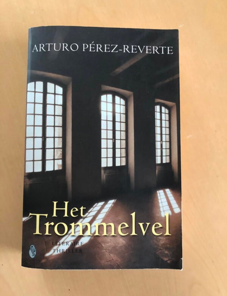 Het Trommelvel - Arturo Pérez-Reverte, Boeken, Ophalen of Verzenden, Zo goed als nieuw