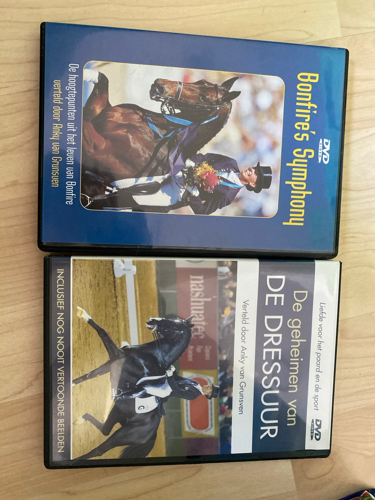 DVD: Bonfire's Symphony & De Geheimen van de Dressuur, Gebruikt, Verzenden, Alle leeftijden, Nederlands